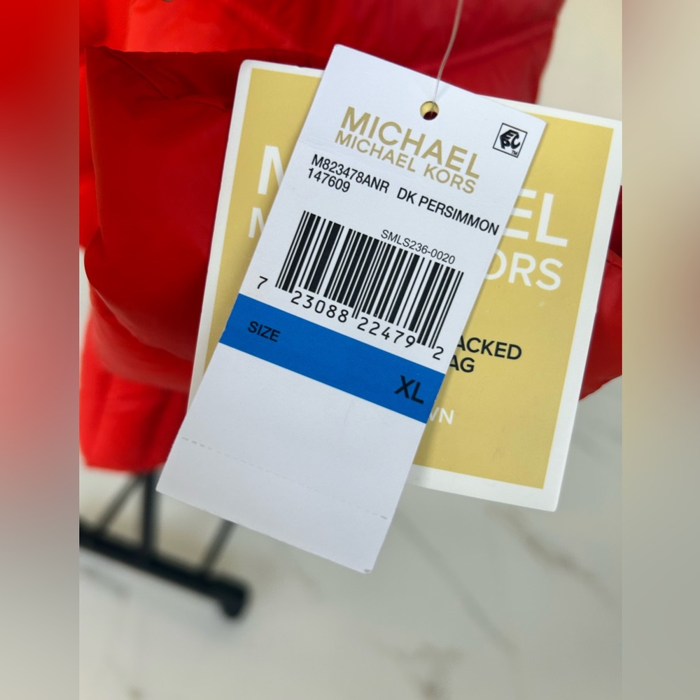Michael Kors Packable Jacket Brand New Size XL - Picture 2 of 4